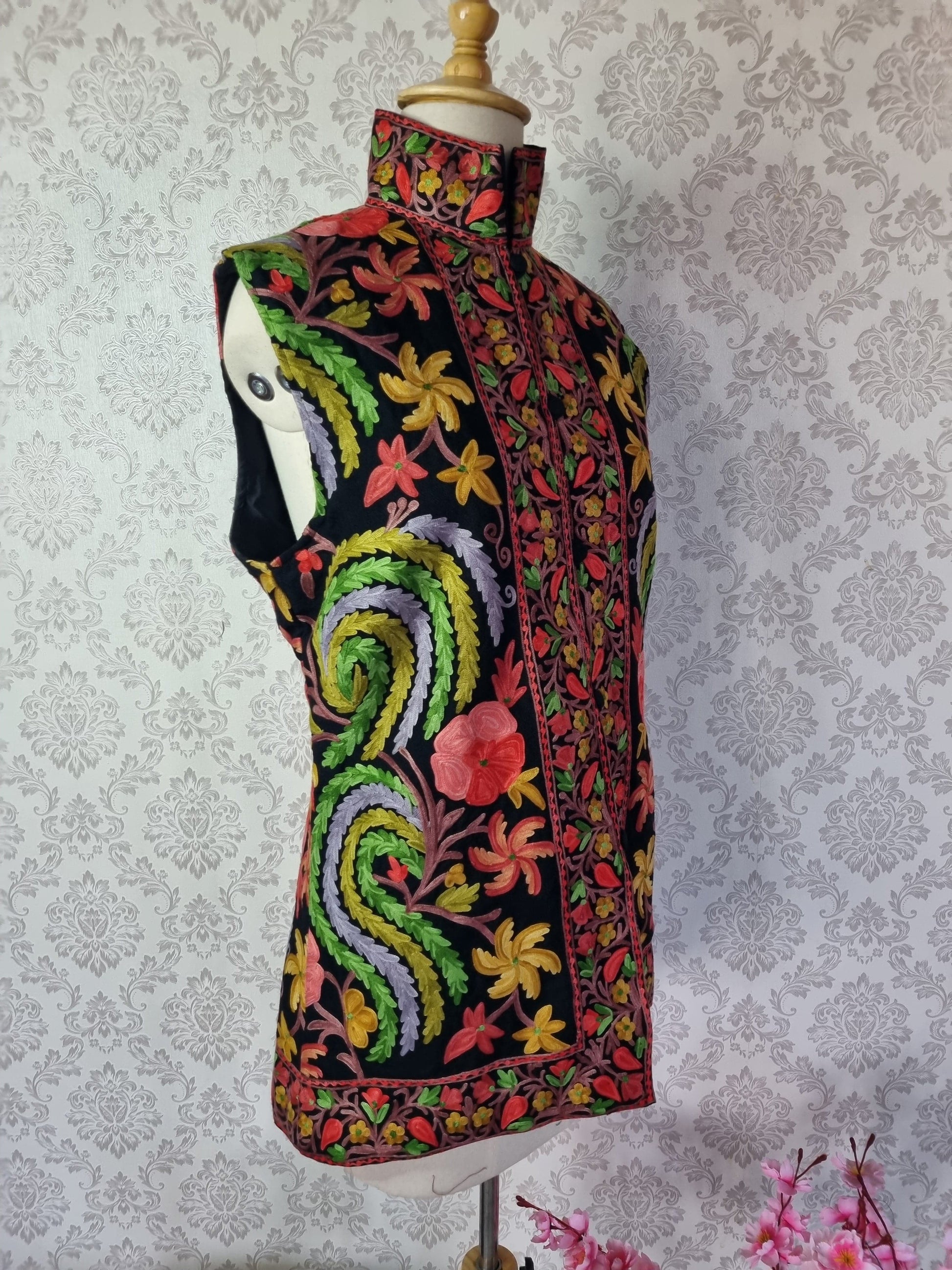 Kashmiri Sleeveless Jacket With All Over Aari Embroidery - KashmKari