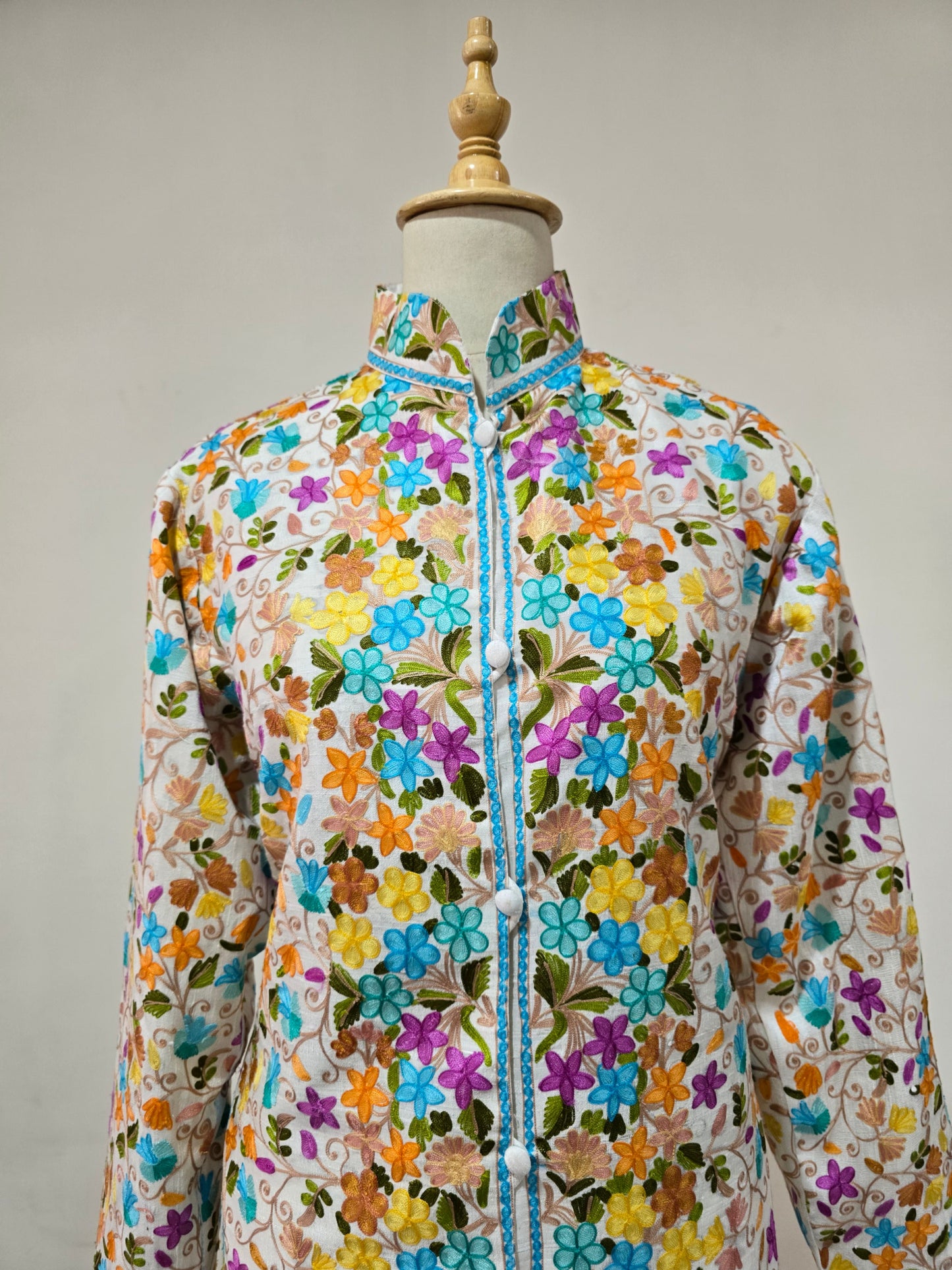 Bahaar-e-Rang Aari Embroidered Jacket