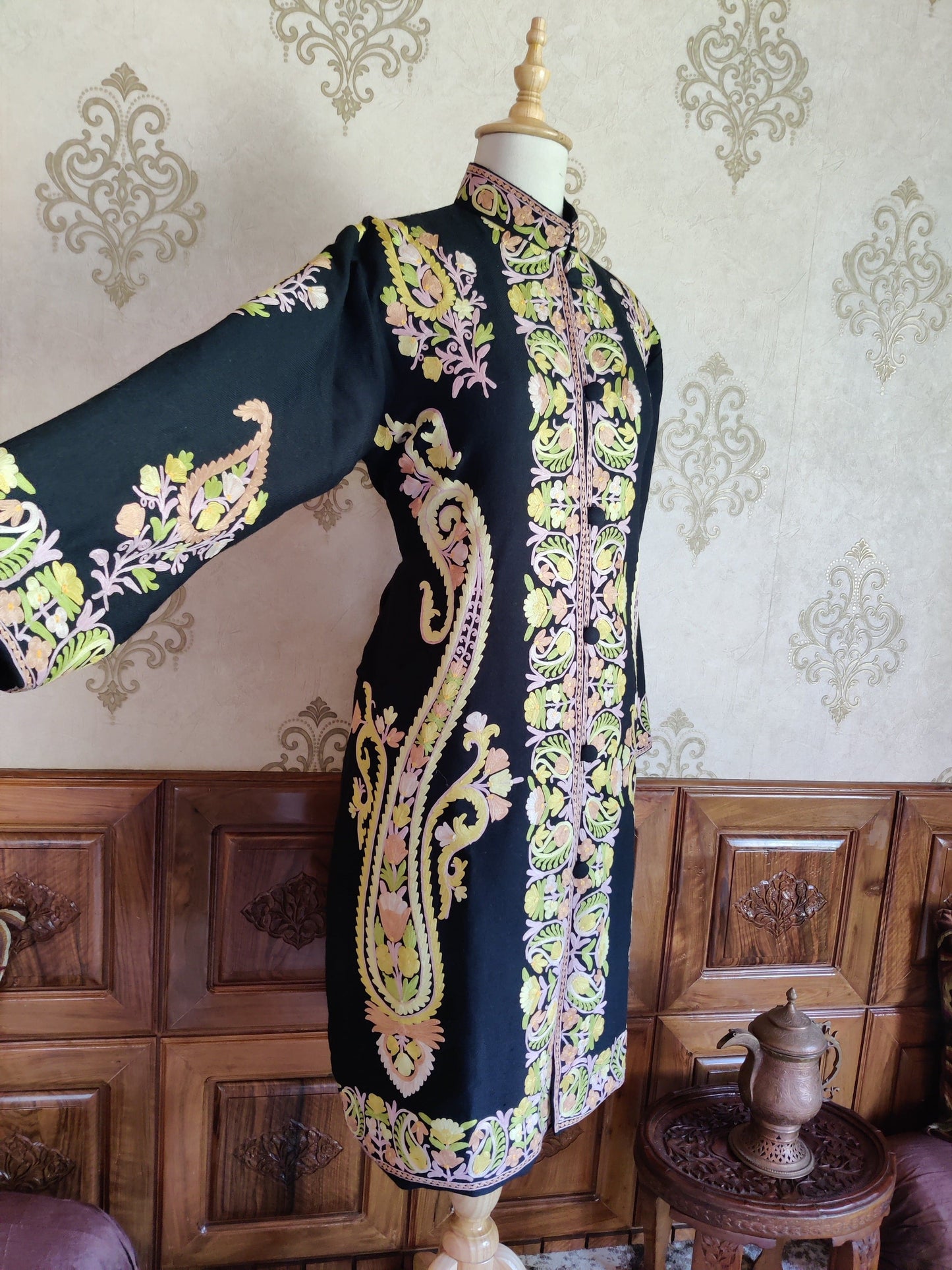 Kashmiri Craft: Black Paisley Aari - KashmKari