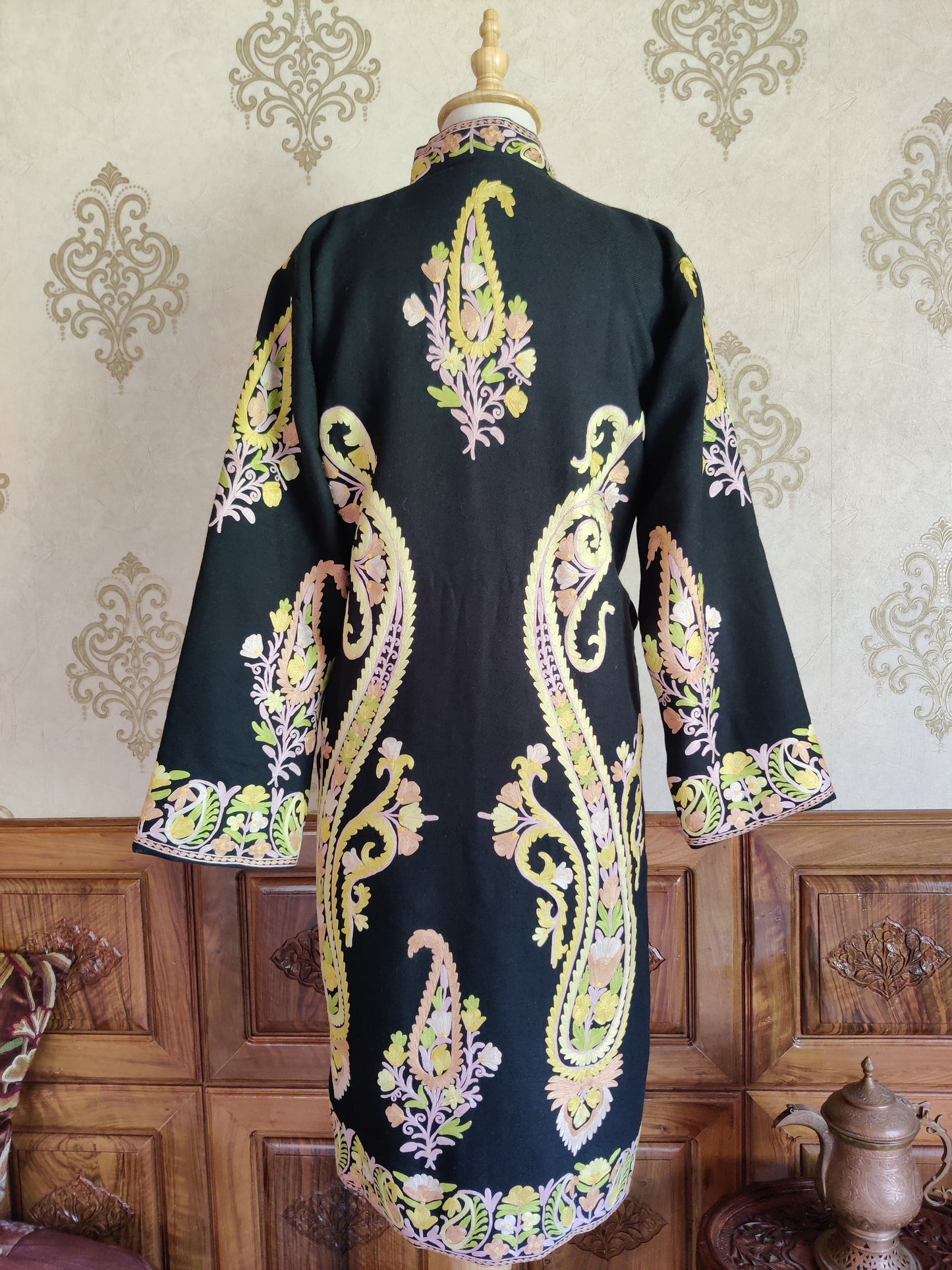 Kashmiri Craft: Black Paisley Aari - KashmKari