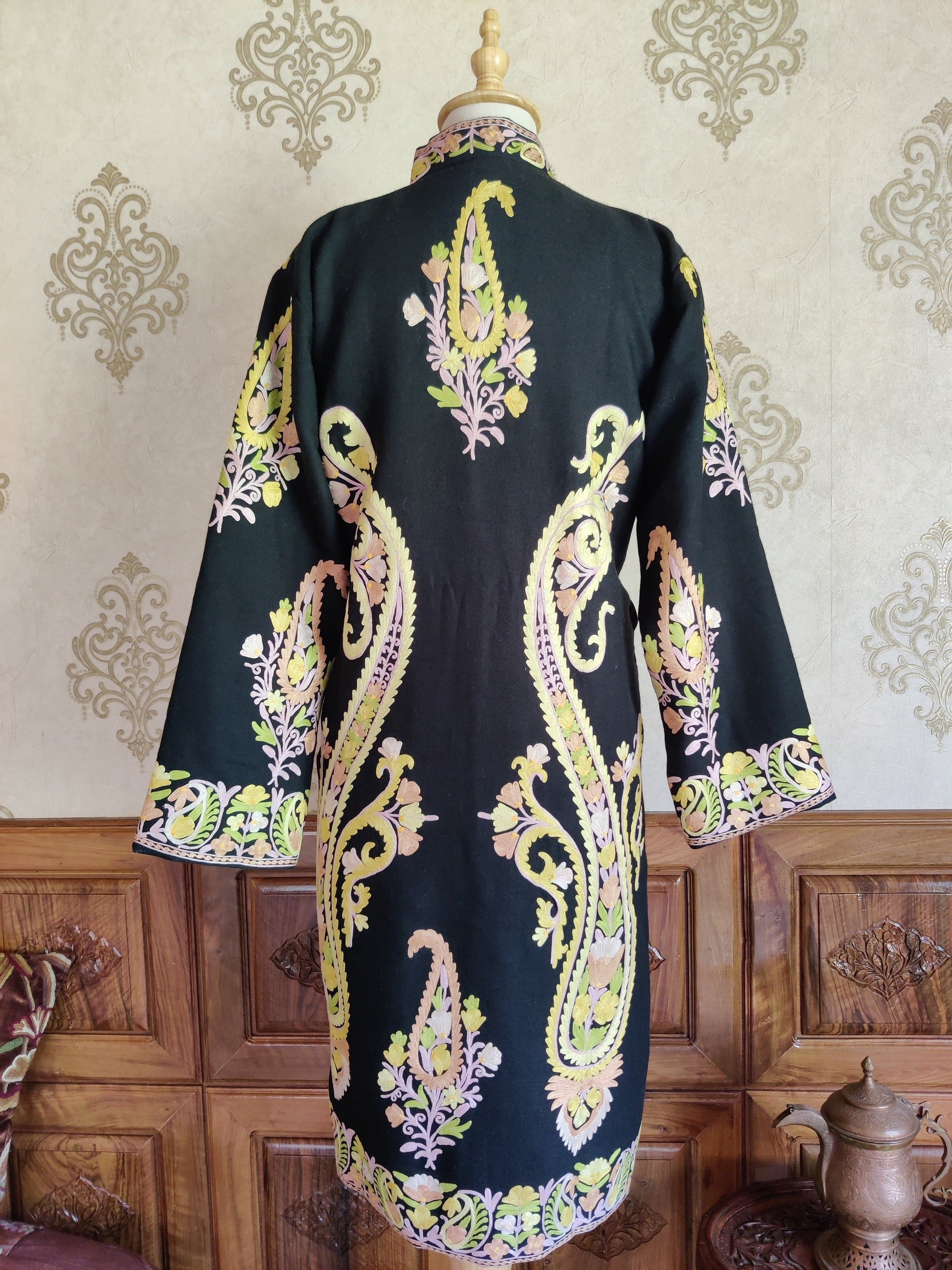 Kashmiri Craft: Black Paisley Aari - KashmKari