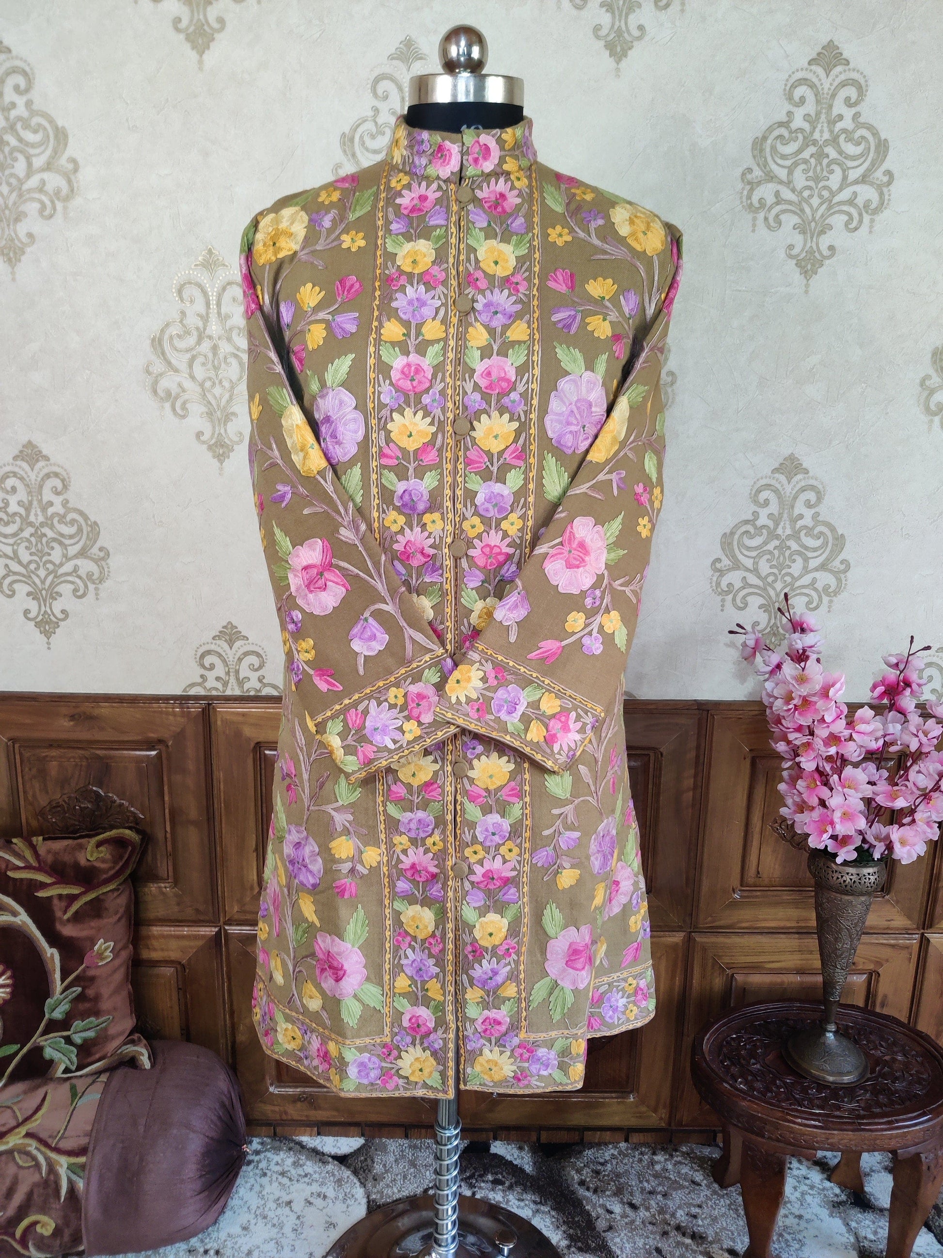 Kashmiri Floral Embroidered Coat Jacket KashmKari Get Kashmiri coat With Bohemian Embroidery at best price Online  | Kashmir Thread