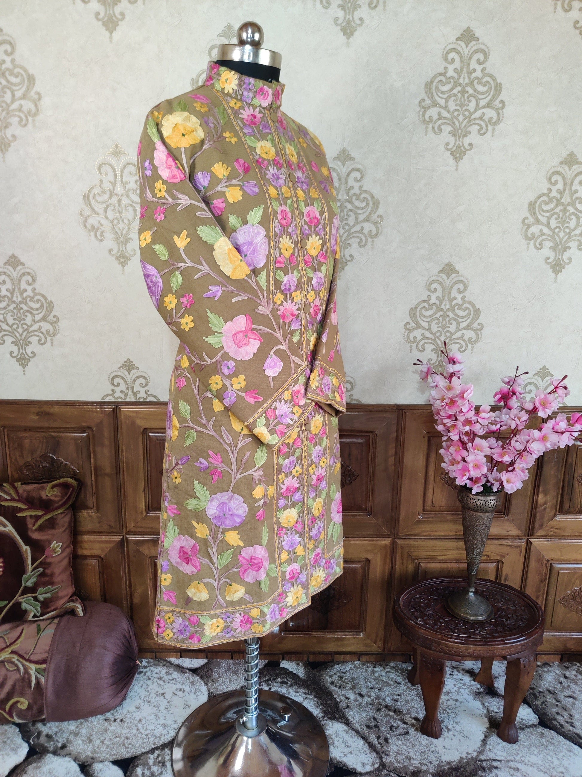 Kashmiri Floral Embroidered Coat Jacket KashmKari Get Kashmiri coat With Bohemian Embroidery at best price Online  | Kashmir Thread