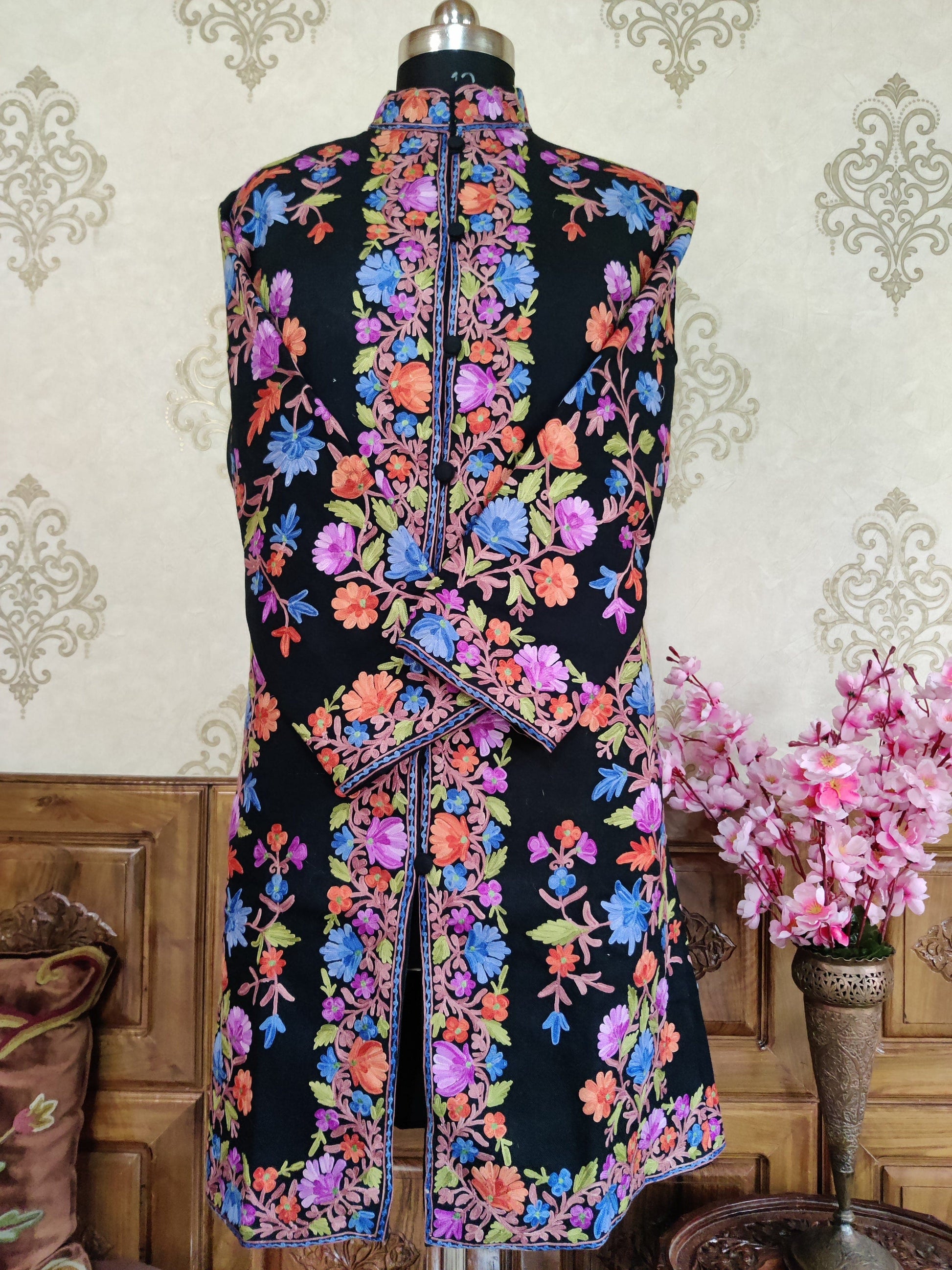 Kashmiri Floral Embroidered Coat Jacket KashmKari Get Kashmiri coat With Bohemian Embroidery at best price Online  | Kashmir Thread