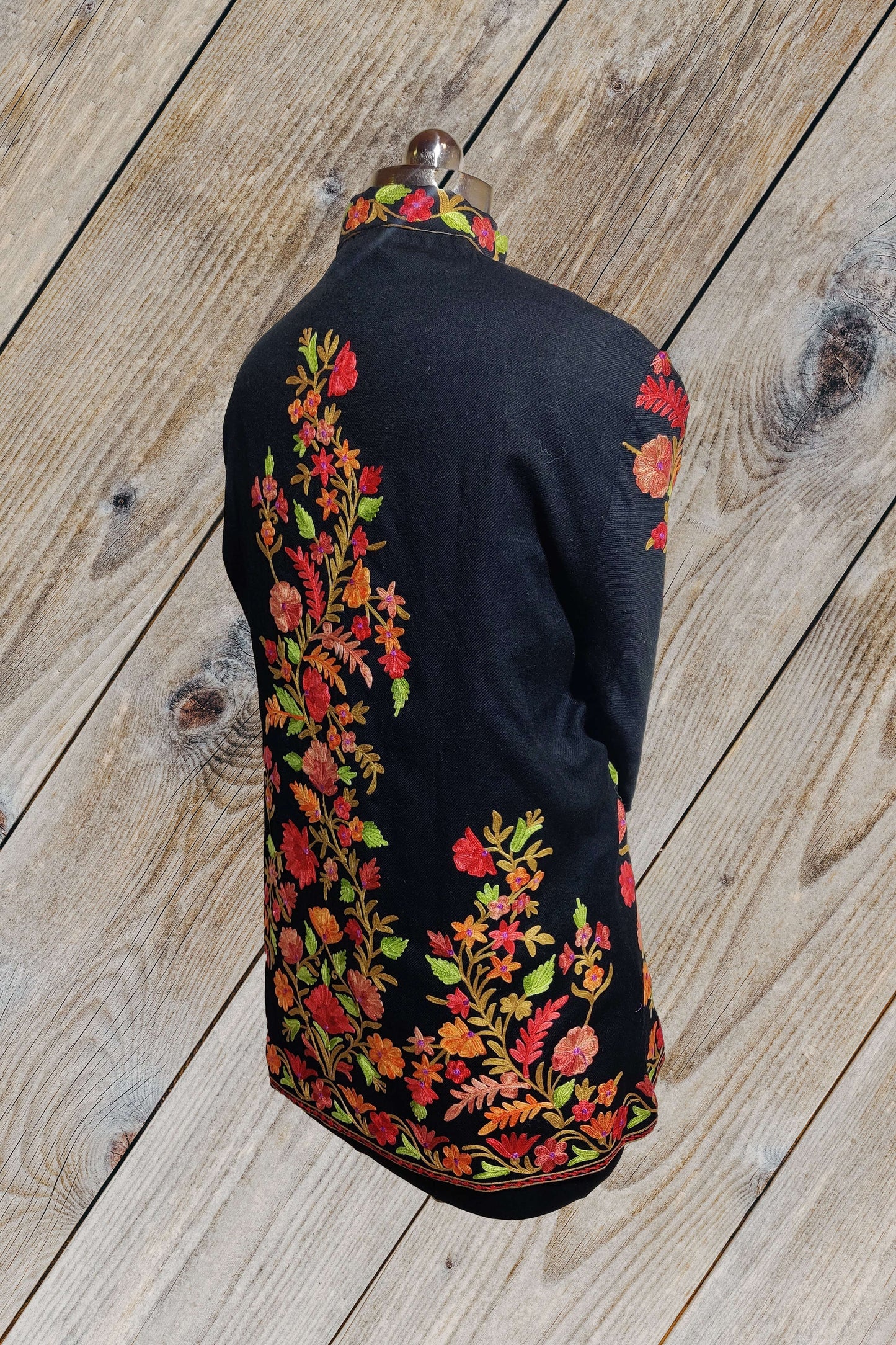 Kashmir Thread Coat XXXL (48) Kashmiri Woolen Jacket With Multicolour Floral Embroidery