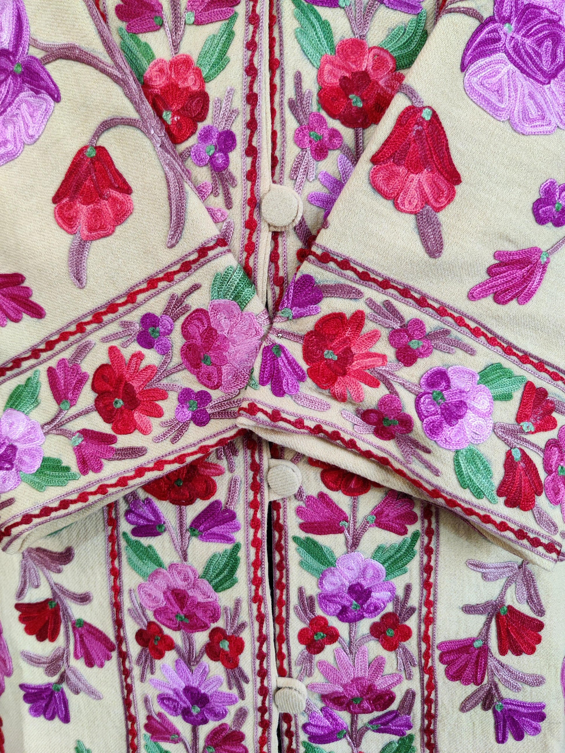 Long Kashmiri Jacket With Floral Embroidery , Boho Embroidery Jacket Jacket KashmKari Buy White Kashmiri coat With Boho-Hippie Embroidery at best price Online  | Kashmir Thread