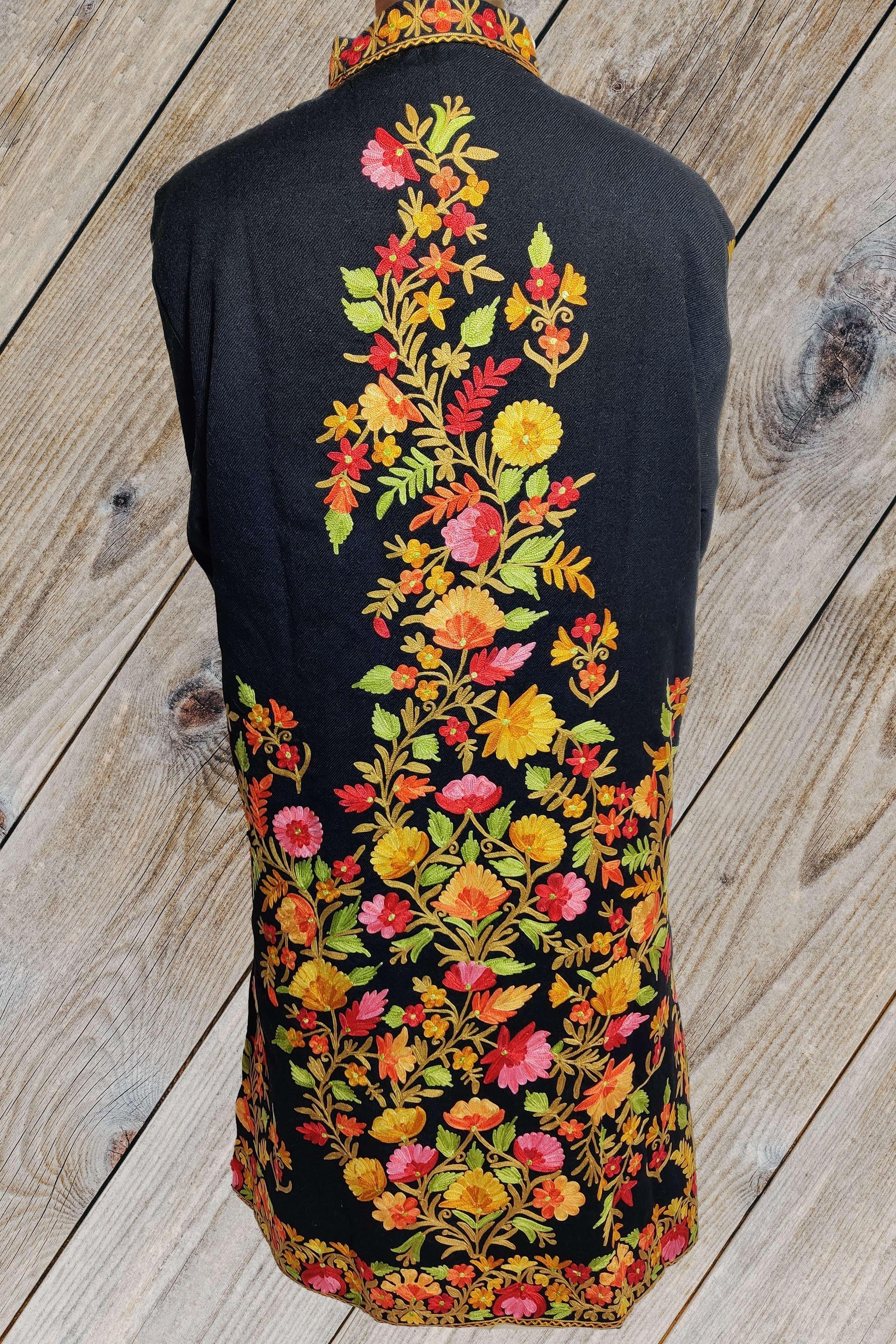 Kashmir Thread Coat Long Kashmiri Woolen Jacket with Multicolor Floral Embroidery