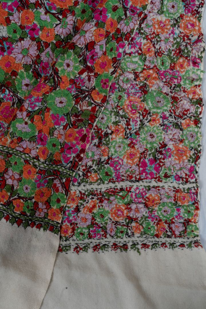 Papier-Mâché Bahaar Gul Sozni Merino Scarf