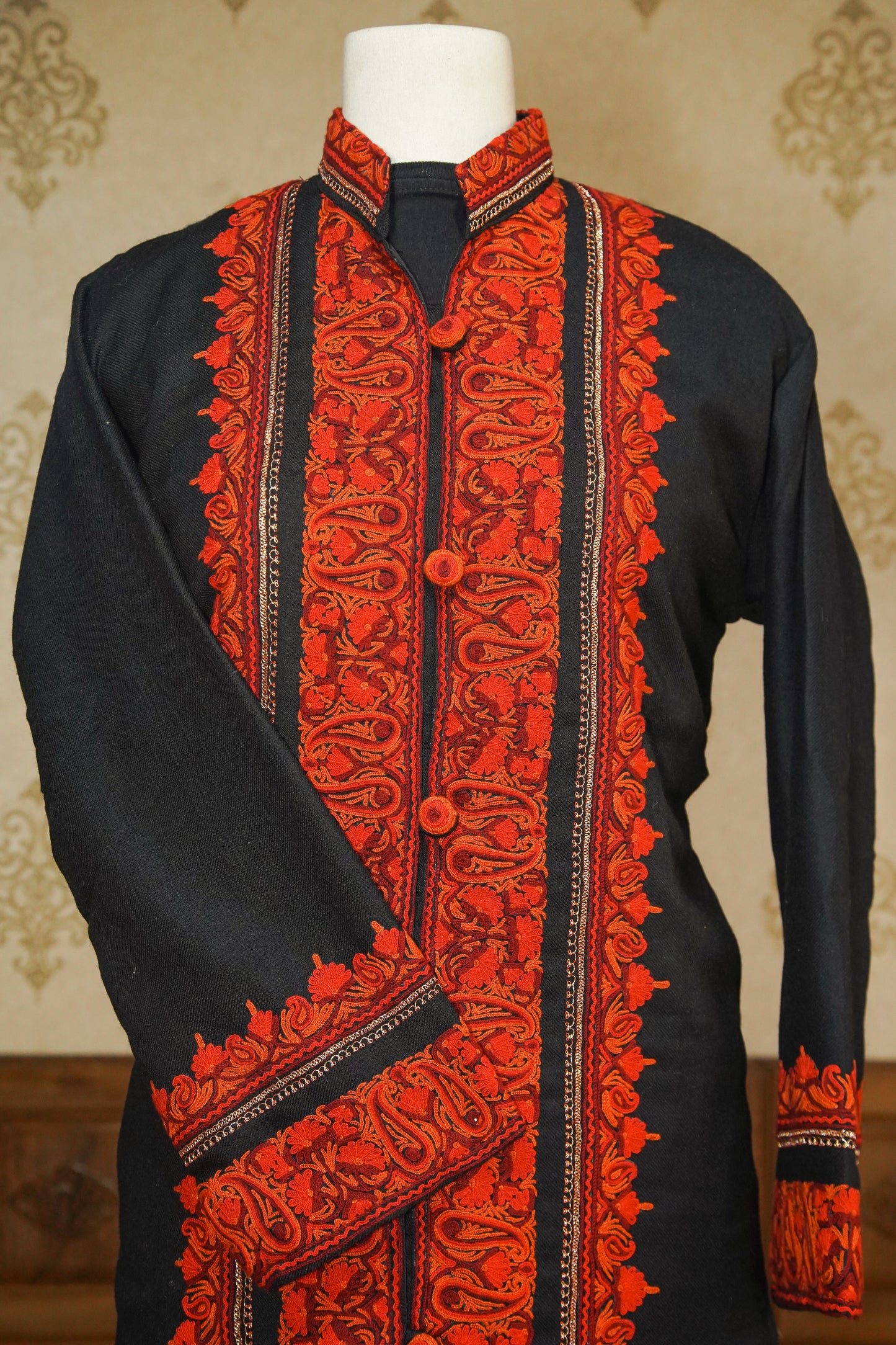 Roshanara Rouge: Kashmiri Hand-Aari Grandeur