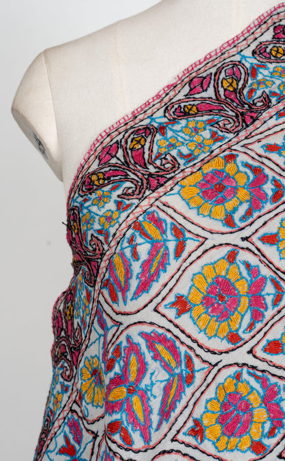 Papier-Mâché Noor Gul Sozni Merino Scarf