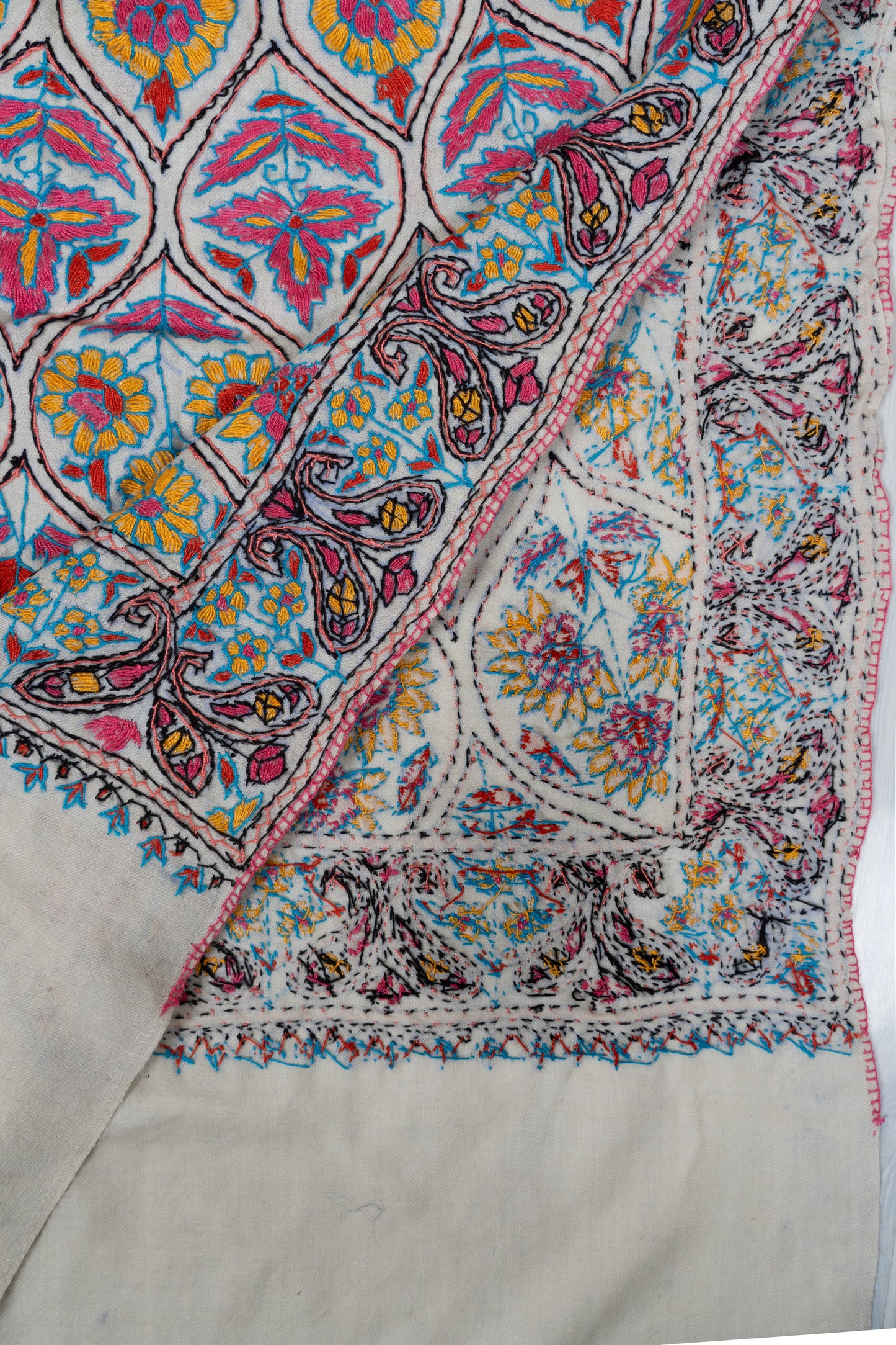 Papier-Mâché Noor Gul Sozni Merino Scarf