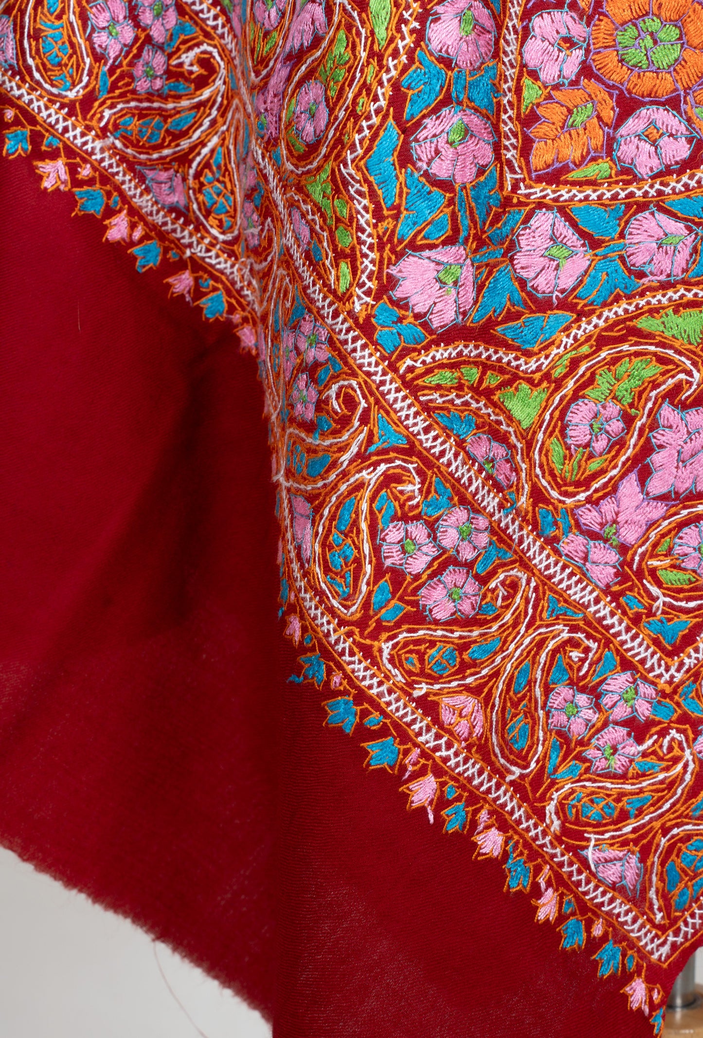 Papier-Mâché Mehr Gul Sozni Merino Scarf