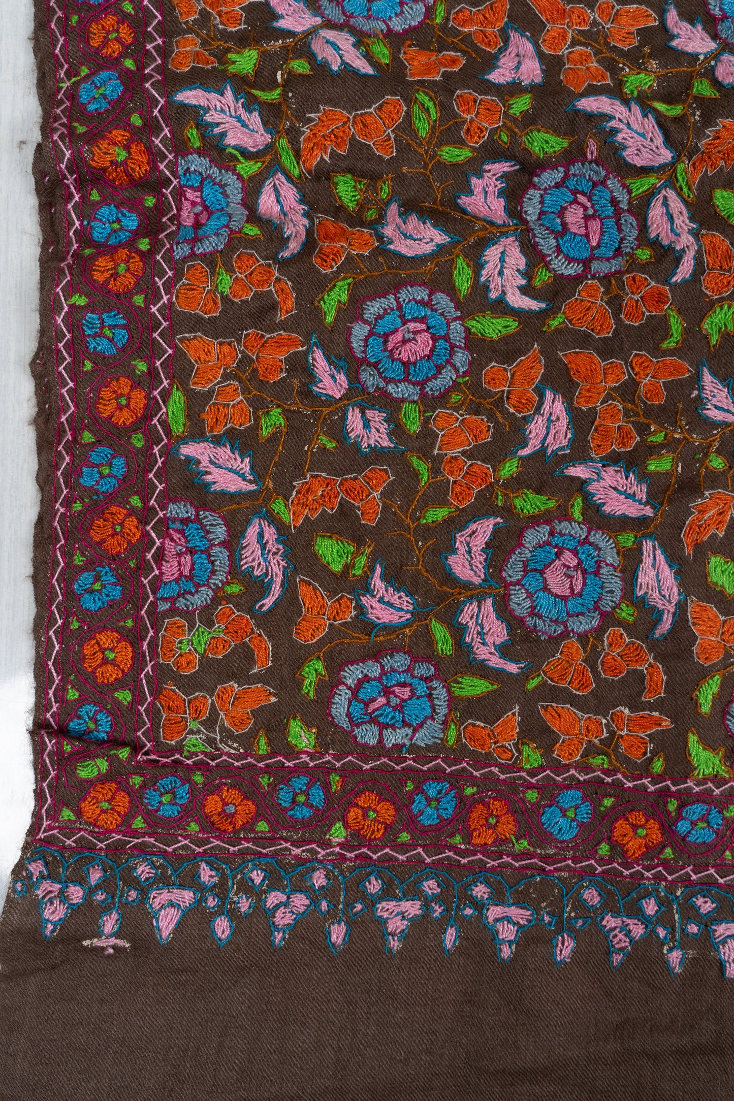 Papier-Mâché Zameen Gul Sozni Merino Scarf