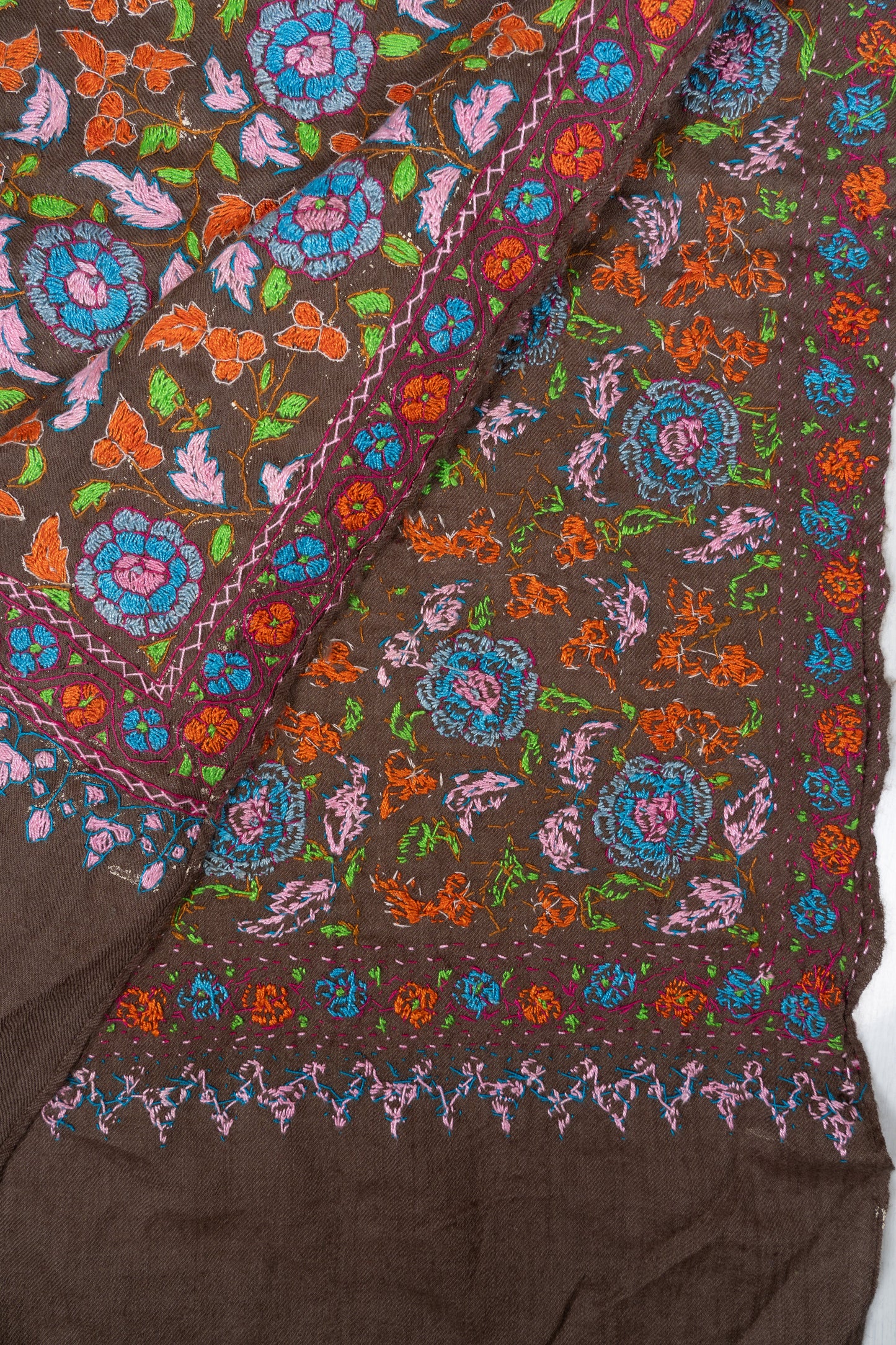 Papier-Mâché Zameen Gul Sozni Merino Scarf