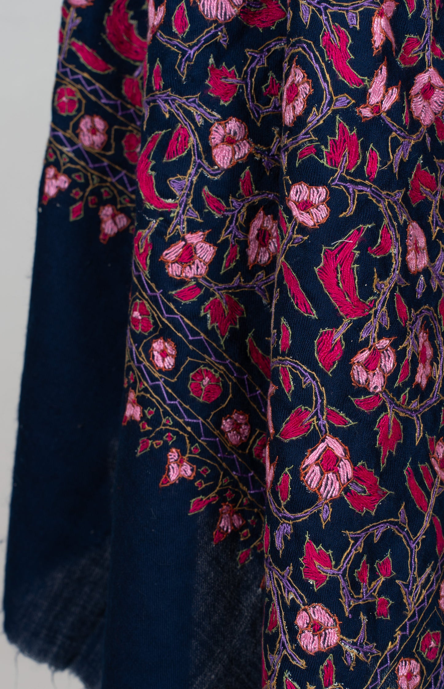 Papier-Mâché Shabnam Gul Sozni Merino Scarf