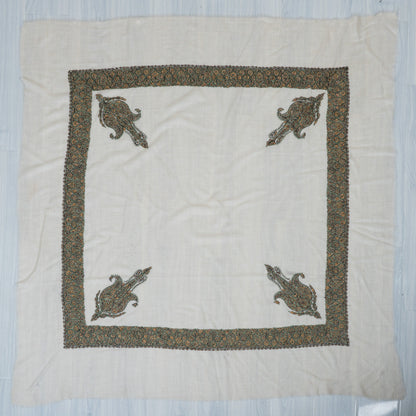 Sabr-e-Sabz Hand-Embroidered Cashmere Men's Rumal