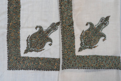 Sabr-e-Sabz Hand-Embroidered Cashmere Men's Rumal
