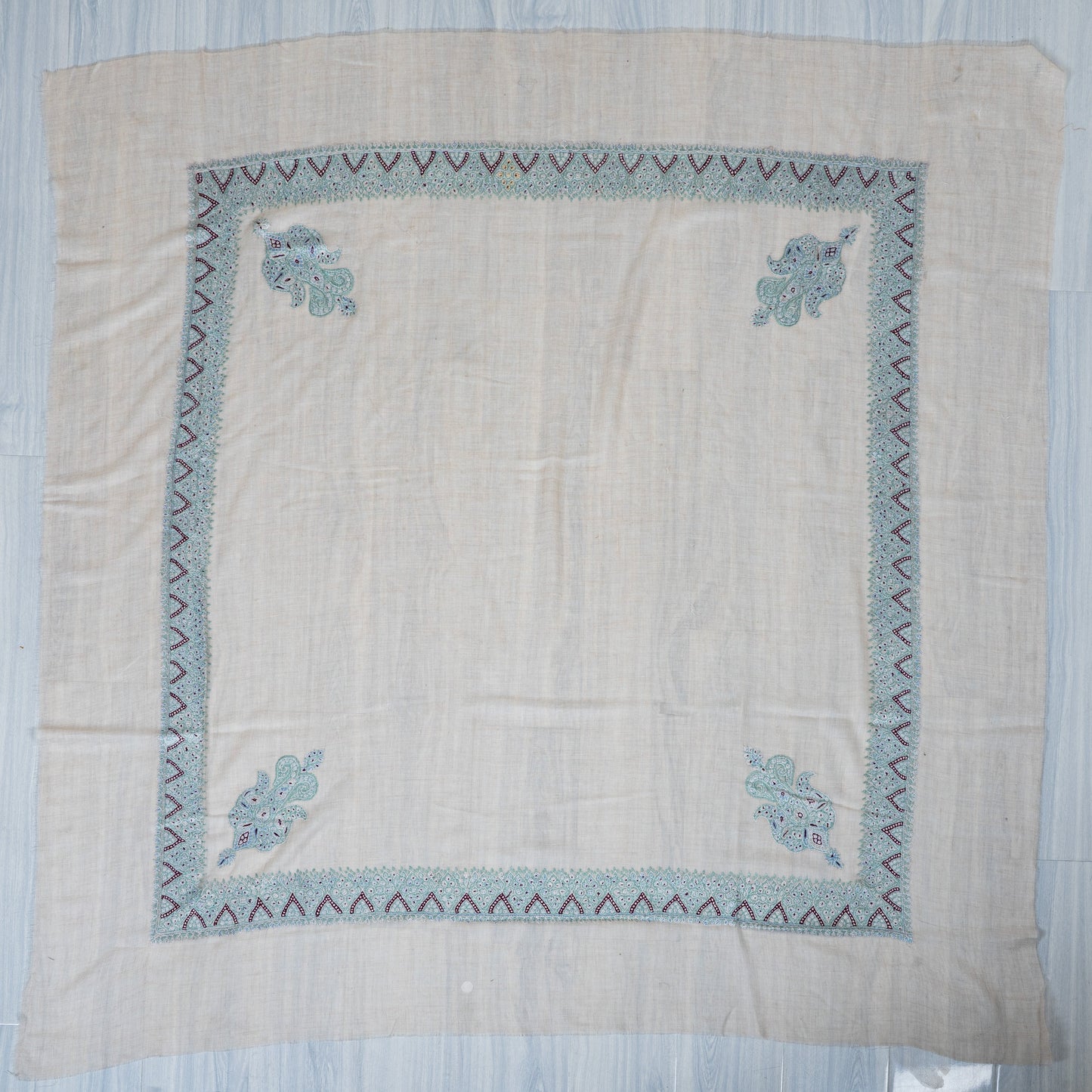 Neel-e-Sukoon Hand-Embroidered Cashmere Men's Rumal