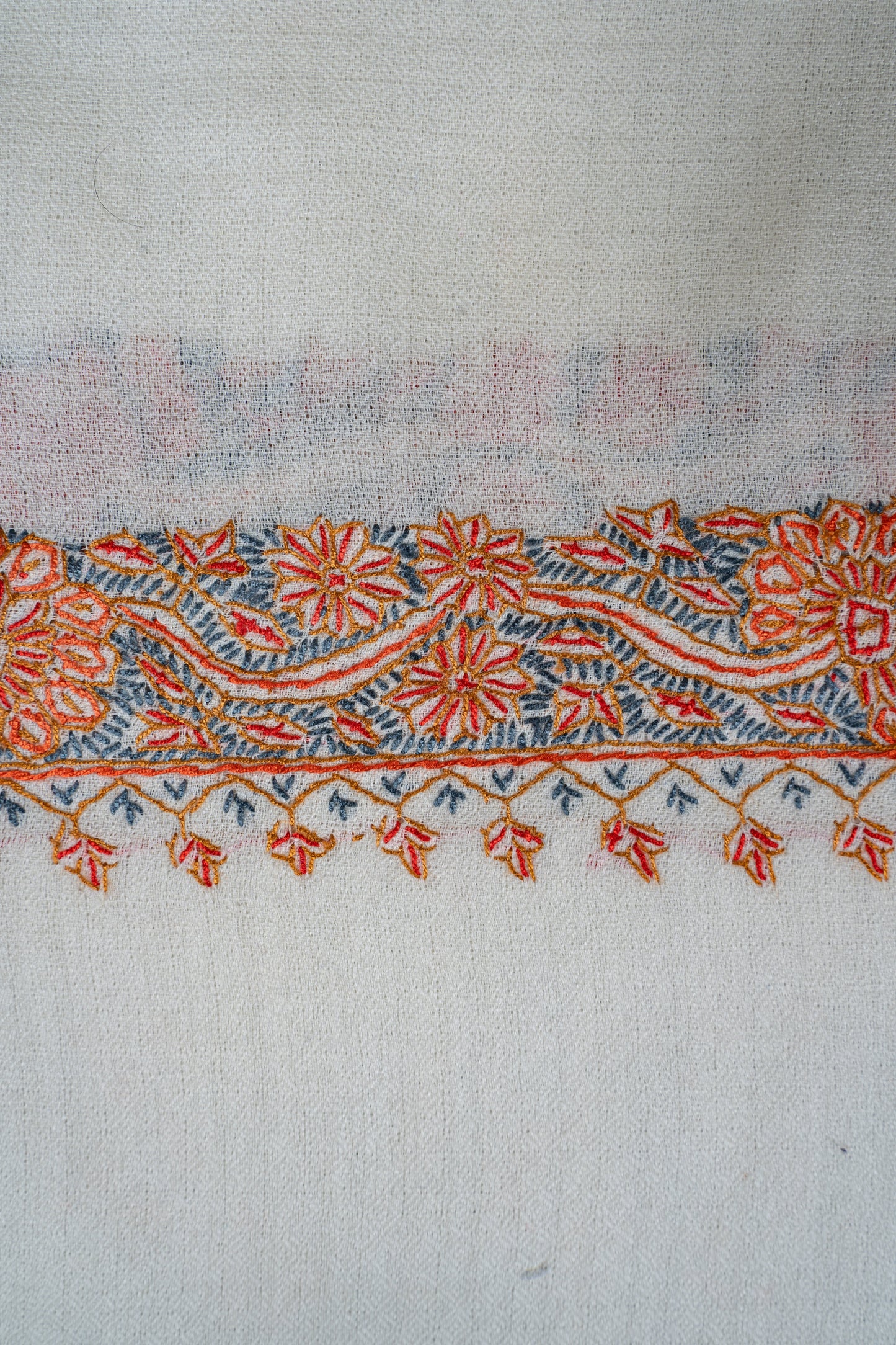 Ivory Heritage: Merino Wool Hand Embroidered 2.5 Yards Shawl