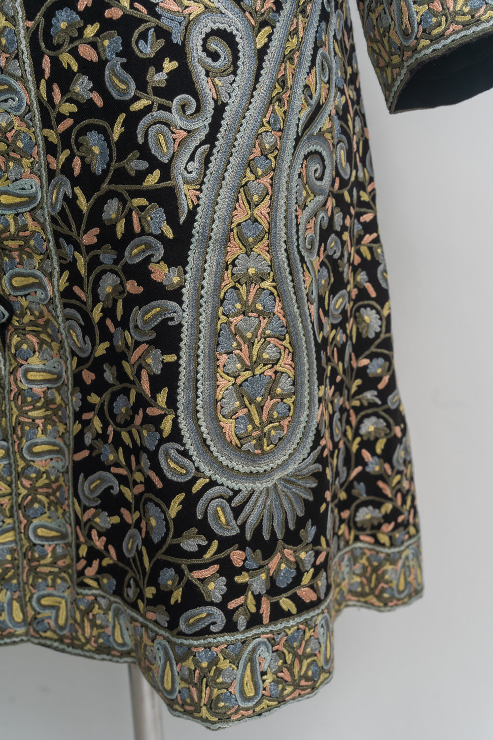 Siyah Gulzar: Kashmiri Hand-Aari Tapestry Jacket