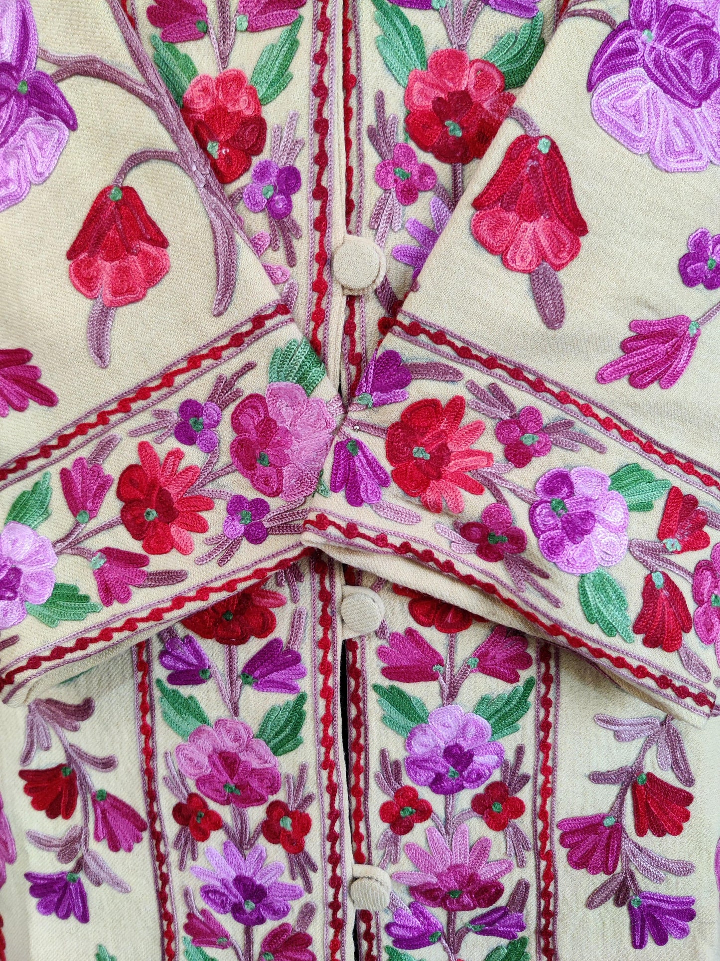 Long Kashmiri Jacket With Floral Embroidery , Boho Embroidery Jacket Jacket KashmKari Buy White Kashmiri coat With Boho-Hippie Embroidery at best price Online  | Kashmir Thread 